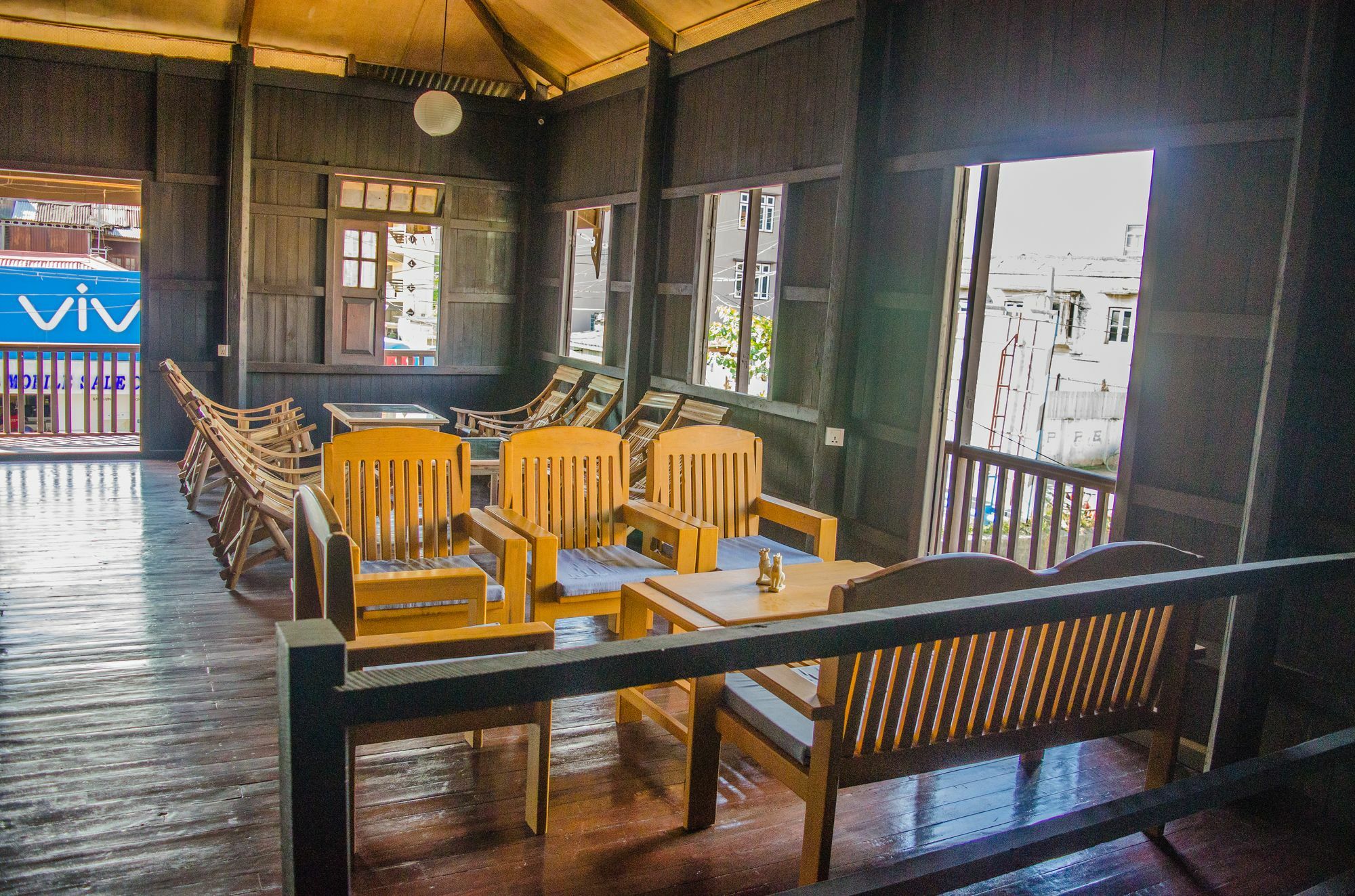 Hardwood Lodge Nyaung Shwe Esterno foto